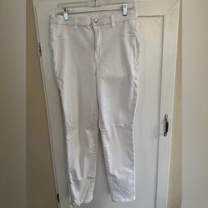 American Eagle Outfitters White Skinny Jeans